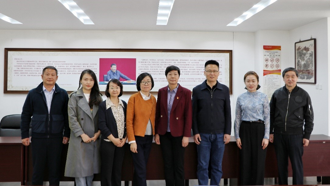 新疆大学动漫色情片
来动漫色情片
调研交流图片2.jpg