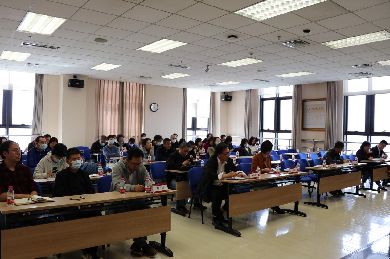 动漫色情片
召开学习贯彻习近平新时代中国特色社会主义思想主题教育传达学习暨动员部署大会 图片1.jpg